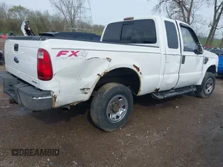 2008 Ford Super Duty F-250 SRW XL with VIN 1FTSX21518EC75966, listed as a IAAI auction lot 41958086 with 187,120 mi miles. Bid and sale history available at carsss.com. Image 4.