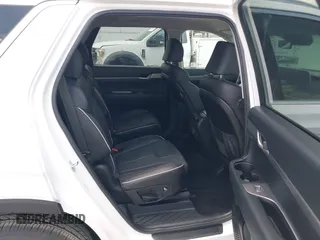 2024 Hyundai Palisade SEL с VIN KM8R24GE3RU779664, выставлен на аукционе IAAI как лот 42551727 с пробегом 5 614 миль миль и . История ставок и продаж доступна на DreamBid. Изображение 8.