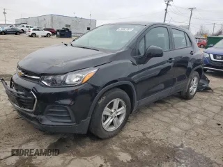 2021 Chevrolet Trax LS z VIN KL7CJKSB4MB316092, wystawiony jako Copart lot #43129025 z przebiegiem 35 594 mil mil oraz Czysty tytuł • Clean title. Historia ofert i sprzedaży dostępna na DreamBid. Obrazek 1.