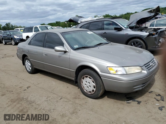 1999 Toyota Camry LE с VIN 4T1BG22K6XU404532, выставлен на аукционе Copart как лот 57449655 с пробегом 173 587 миль миль и Списание • Salvage title. История ставок и продаж доступна на DreamBid. Изображение 4.
