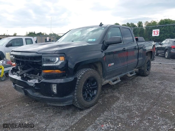 2019 Chevrolet Silverado 1500 LD LT with VIN 2GCVKPECXK1204551, listed as a IAAI auction lot 40281267 with 92,096 mi miles. Bid and sale history available at carsss.com. Image 2.