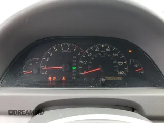 2005 Toyota Camry STD z VIN 4T1BE32K35U558818, wystawiony jako Copart lot #56023365 z przebiegiem 109 917 mil mil oraz Szkoda całkowita • Salvage title. Historia ofert i sprzedaży dostępna na DreamBid. Obrazek 9.