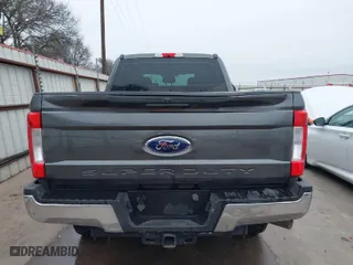 2019 Ford Super Duty F-250 SRW XL with VIN 1FT7W2B60KED51832, listed as a IAAI auction lot 41620118 with 76,348 mi miles. Bid and sale history available at carsss.com. Image 21.