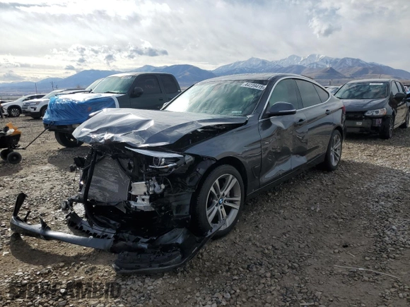 2018 BMW 3 Series 340i xDrive with VIN WBA8Y3C53JG451305, listed as a Copart auction lot 44239415 with 56,642 mi miles and Salvage Title. Bid and sale history available at carsss.com. Image 1.