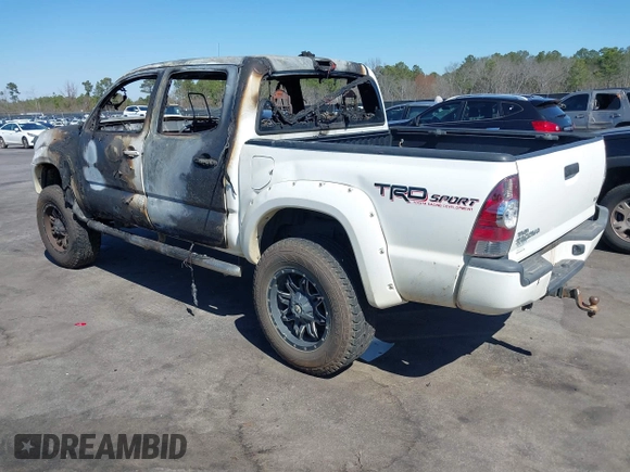 2014 Toyota Tacoma with VIN 5TFLU4EN0EX098815, listed as a IAAI auction lot 41675606 with 89,365 mi miles. Bid and sale history available at carsss.com. Image 3.