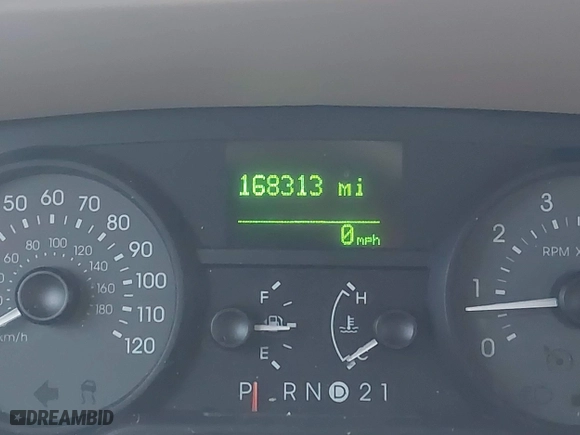 2007 Mercury Grand Marquis LS with VIN 2MEFM75V77X637957, listed as a IAAI auction lot 41520607 with 168,313 mi miles. Bid and sale history available at carsss.com. Image 15.