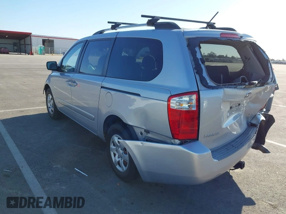 2009 Kia Sedona LX with VIN KNDMB233696303422, listed as a IAAI auction lot 41685934 with 148,746 mi miles. Bid and sale history available at carsss.com. Image 3.