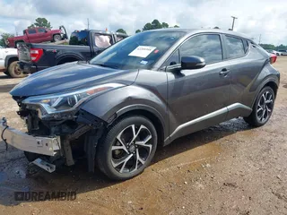 2018 Toyota C-HR XLE z VIN NMTKHMBX5JR045242, wystawiony jako IAAI lot #42209395 z przebiegiem 78 755 mil mil oraz . Historia ofert i sprzedaży dostępna na DreamBid. Obrazek 2.