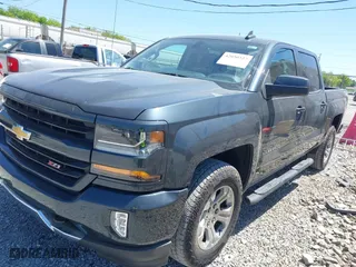 2017 Chevrolet Silverado 1500 LT with VIN 3GCUKREC3HG462501, listed as a IAAI auction lot 42050327 with 183,688 mi miles. Bid and sale history available at carsss.com. Image 17.
