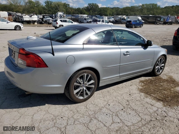 2012 Volvo C70 T5 with VIN YV1672MC8CJ127481, listed as a Copart auction lot 73129114 with 102,167 mi miles and Salvage Title. Bid and sale history available at carsss.com. Image 3.