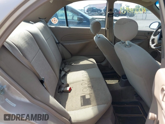 1999 Ford Escort LX z VIN 1FAFP10P7XW198467, wystawiony jako IAAI lot #42278961 z przebiegiem 293 835 mil mil oraz . Historia ofert i sprzedaży dostępna na DreamBid. Obrazek 8.