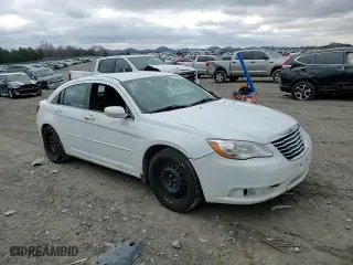 2014 Chrysler 200 LX with VIN 1C3CCBAB8EN167561, listed as a Copart auction lot 47898095 with 231,083 mi miles and Clean Title. Bid and sale history available at carsss.com. Image 10.
