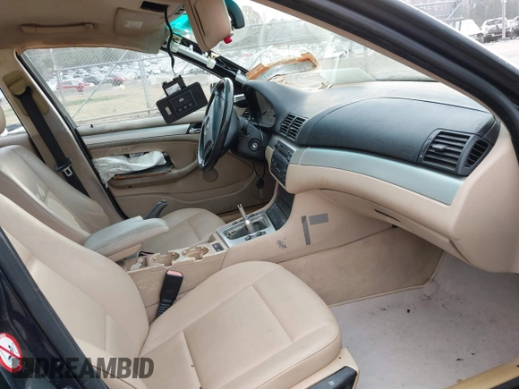 2002 BMW 3 Series 325i with VIN WBAEV33462KL55864, listed as a IAAI auction lot 41655195 with 213,127 mi miles. Bid and sale history available at carsss.com. Image 5.