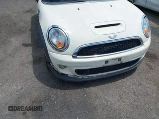2012 MINI Hardtop S with VIN WMWSV3C5XCTY17852, listed as a IAAI auction lot 42402733 with 125,315 mi miles and . Bid and sale history available at DreamBid. Image 12.