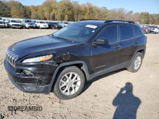 2016 Jeep Cherokee Altitude with VIN 1C4PJMAB8GW112362, listed as a Copart auction lot 82897994 with 115,625 mi miles and Salvage title. Bid and sale history available at DreamBid. Image 1.