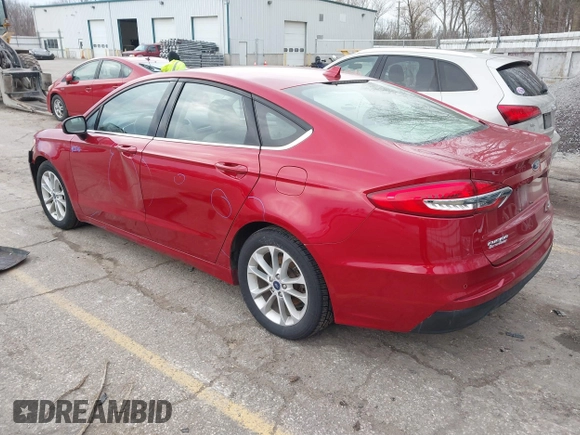 2020 Ford Fusion SE with VIN 3FA6P0HD4LR109679, listed as a IAAI auction lot 41718257 with 132,389 mi miles. Bid and sale history available at carsss.com. Image 3.