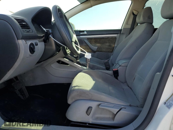 2007 Volkswagen Rabbit with VIN WVWDR71K27W278969, listed as a Copart auction lot 70857904 with 215,423 mi miles and Salvage title. Bid and sale history available at DreamBid. Image 7.