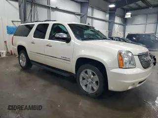 2013 GMC Yukon XL SLT with VIN 1GKS2KE70DR270162, listed as a Copart auction lot 44357555 with 141,889 mi miles and Salvage Title. Bid and sale history available at carsss.com. Image 4.