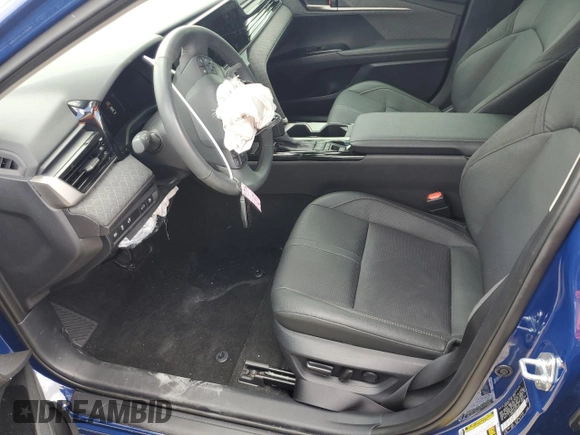 2025 Toyota Camry LE with VIN 4T1DAACK0SU075581, listed as a Copart auction lot 54570525 with 2,329 mi miles and Non Repairable. Bid and sale history available at DreamBid. Image 7.