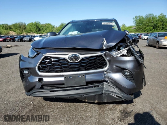 2021 Toyota Highlander XLE with VIN 5TDGZRBH4MS078778, listed as a Copart auction lot 56496855 with 35,563 mi miles and Salvage title. Bid and sale history available at DreamBid. Image 5.