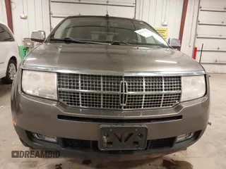 2009 Lincoln MKX with VIN 2LMDU88C79BJ11515, listed as a IAAI auction lot 41927989 with 167,273 mi miles and . Bid and sale history available at DreamBid. Image 13.