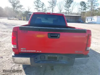 2011 GMC Sierra 1500 SLE with VIN 3GTP1VE06BG204611, listed as a IAAI auction lot 41670993 with 269,820 mi miles. Bid and sale history available at carsss.com. Image 16.