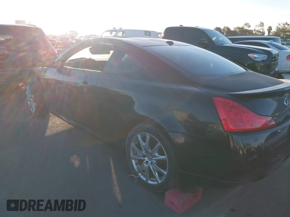 2008 Infiniti G37 Coupe Journey with VIN JNKCV64EX8M129180, listed as a IAAI auction lot 41413793 with Not Provided miles. Bid and sale history available at carsss.com. Image 14.