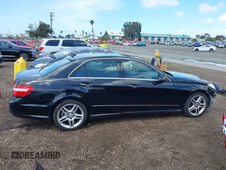 2011 Mercedes-Benz E-Class E 350 Luxury with VIN WDDHF5GB2BA356992, listed as a IAAI auction lot 41928058 with 125,525 mi miles. Bid and sale history available at carsss.com. Image 14.