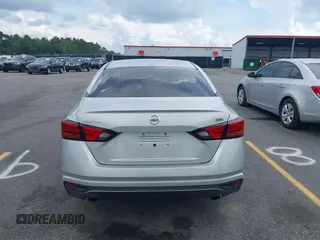 2020 Nissan Altima SR z VIN 1N4BL4CVXLC130195, wystawiony jako IAAI lot #42504838 z przebiegiem 104 389 mil mil oraz . Historia ofert i sprzedaży dostępna na DreamBid. Obrazek 16.