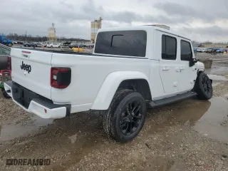 2023 Jeep Gladiator Overland with VIN 1C6HJTFG0PL564950, listed as a Copart auction lot 80207494 with 28,058 mi miles and Salvage Title. Bid and sale history available at carsss.com. Image 3.