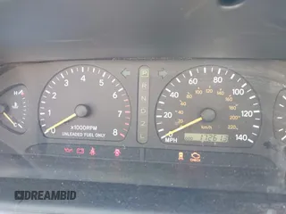 1998 Toyota Avalon XL with VIN 4T1BF18B5WU250947, listed as a IAAI auction lot 42056385 with 172,613 mi miles and . Bid and sale history available at DreamBid. Image 7.