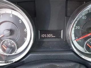 2017 Dodge Grand Caravan SE Plus z VIN 2C4RDGBGXHR655881, wystawiony jako IAAI lot #41738830 z przebiegiem 105 305 mil mil oraz . Historia ofert i sprzedaży dostępna na DreamBid. Obrazek 7.