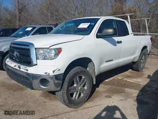 2012 Toyota Tundra 4WD Truck with VIN 5TFUM5F11CX029960, listed as a IAAI auction lot 41648838 with 240,435 mi miles. Bid and sale history available at carsss.com. Image 17.