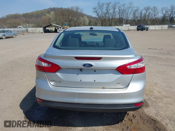 2012 Ford Focus SE with VIN 1FAHP3F2XCL217086, listed as a IAAI auction lot 42072717 with 112,549 mi miles. Bid and sale history available at carsss.com. Image 17.