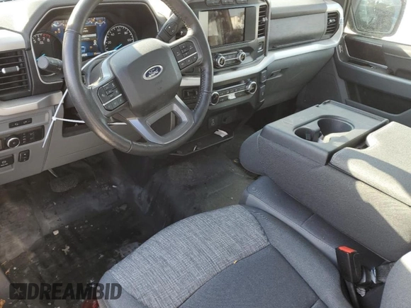 2022 Ford F-150 XL with VIN 1FTMF1E56NKD65983, listed as a Copart auction lot 44620135 with 34,275 mi miles and Clean Title. Bid and sale history available at DreamBid. Image 8.