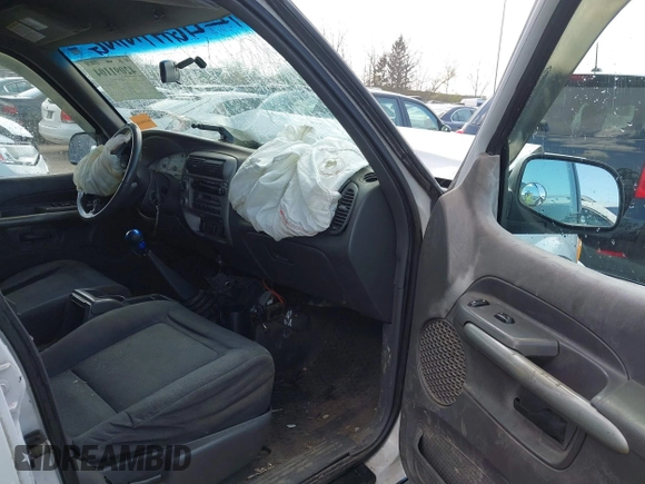 2002 Ford Explorer Sport Trac Value z VIN 1FMZU77E42UC81703, wystawiony jako IAAI lot #42091104 z przebiegiem 232 563 mil mil oraz . Historia ofert i sprzedaży dostępna na DreamBid. Obrazek 5.