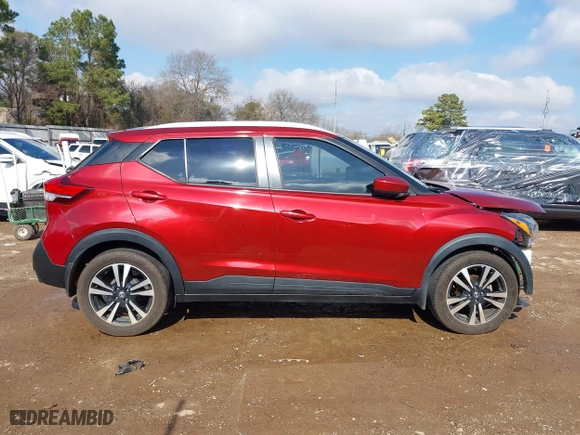 2018 Nissan Kicks SV with VIN 3N1CP5CU5JL517564, listed as a IAAI auction lot 41420021 with 79,472 mi miles. Bid and sale history available at carsss.com. Image 14.