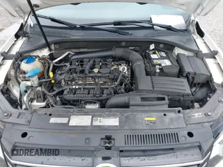 2015 Volkswagen Passat Wolfsburg Edition z VIN 1VWAS7A36FC022590, wystawiony jako IAAI lot #42310685 z przebiegiem 116 348 mil mil oraz . Historia ofert i sprzedaży dostępna na DreamBid. Obrazek 10.