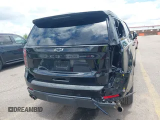 2025 Chevrolet Suburban Z71 z VIN 1GNS6DRD3SR228259, wystawiony jako IAAI lot #42381761 z przebiegiem 3 891 mil mil oraz . Historia ofert i sprzedaży dostępna na DreamBid. Obrazek 16.