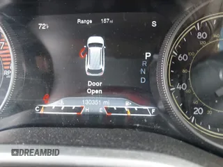 2016 Jeep Cherokee Trailhawk z VIN 1C4PJMBS1GW323434, wystawiony jako IAAI lot #42485364 z przebiegiem 130 351 mil mil oraz . Historia ofert i sprzedaży dostępna na DreamBid. Obrazek 16.