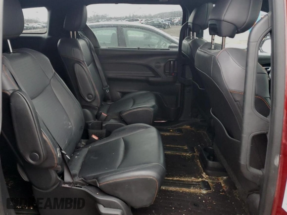 2022 Toyota Sienna XSE z VIN 5TDXSKFC6NS045485, wystawiony jako Copart lot #86983854 z przebiegiem 59 393 mil mil oraz Nie do naprawy • Non repairable. Historia ofert i sprzedaży dostępna na DreamBid. Obrazek 11.