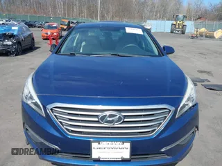 2015 Hyundai Sonata SE z VIN 5NPE24AF7FH158728, wystawiony jako IAAI lot #41841372 z przebiegiem 128 948 mil mil oraz . Historia ofert i sprzedaży dostępna na DreamBid. Obrazek 12.
