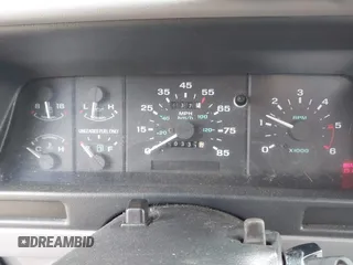 1993 Ford Ranger STX z VIN 1FTCR14X4PPB32017, wystawiony jako IAAI lot #41960294 z przebiegiem 50 331 mil mil oraz . Historia ofert i sprzedaży dostępna na DreamBid. Obrazek 7.
