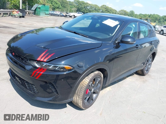 2024 Dodge Hornet GT Plus with VIN ZACNDFAN1R3A13510, listed as a IAAI auction lot 42434612 with 9,867 mi miles and . Bid and sale history available at DreamBid. Image 17.