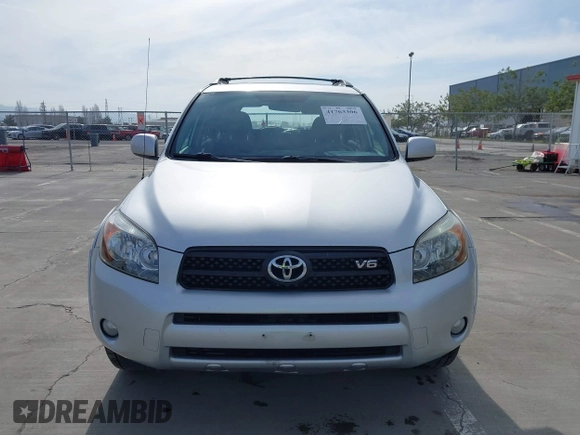 2006 Toyota RAV4 Sport with VIN JTMZK32V666001770, listed as a IAAI auction lot 41763306 with 195,448 mi miles. Bid and sale history available at carsss.com. Image 12.