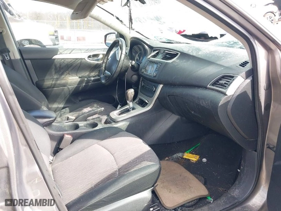 2015 Nissan Sentra S with VIN 3N1AB7AP5FY333346, listed as a IAAI auction lot 41741463 with 130,150 mi miles. Bid and sale history available at carsss.com. Image 5.