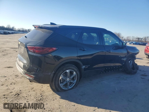 2024 Chevrolet Blazer LT z VIN 3GNKBJRS2RS195075, wystawiony jako Copart lot #46497035 z przebiegiem 26 199 mil mil oraz Czysty tytuł • Clean title. Historia ofert i sprzedaży dostępna na DreamBid. Obrazek 3.