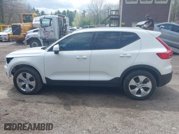 2020 Volvo XC40 Momentum с VIN YV4162UK7L2336776, выставлен на аукционе IAAI как лот 42179230 с пробегом 78 916 миль миль и . История ставок и продаж доступна на DreamBid. Изображение 15.