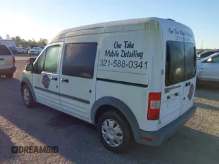 2010 Ford Transit Connect XL z VIN NM0LS6AN2AT030716, wystawiony jako IAAI lot #41835520 z przebiegiem 121 552 mil mil oraz . Historia ofert i sprzedaży dostępna na DreamBid. Obrazek 3.