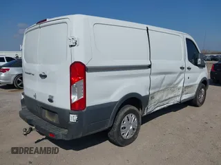 2016 Ford Transit Cargo z VIN 1FTYR1YMXGKB54607, wystawiony jako IAAI lot #41521237 z przebiegiem 195 851 mil mil oraz . Historia ofert i sprzedaży dostępna na DreamBid. Obrazek 4.